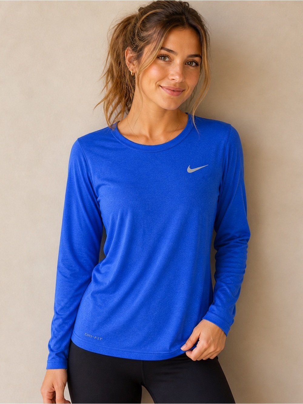 NWT Nike Dri-FIT Long Sleeve Training Top in Blue, Size Large